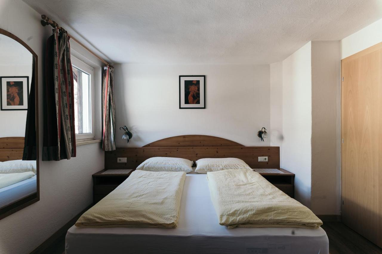 Gasthof Residence Brugghof & Erlhof Campo Tures Exterior foto