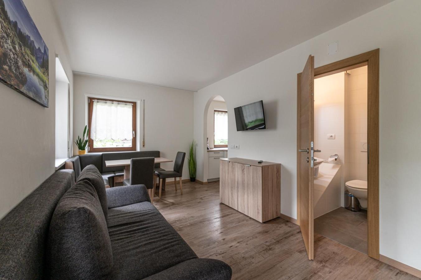 Gasthof Residence Brugghof & Erlhof Campo Tures Habitación foto